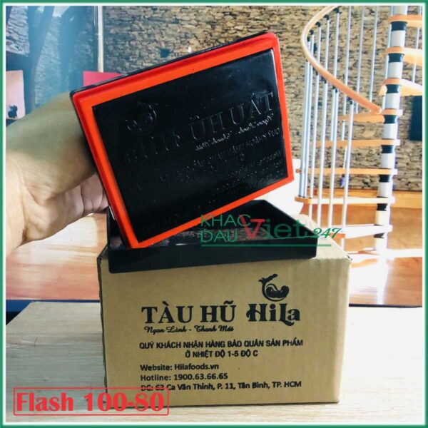 dấu đóng lên thùng carton